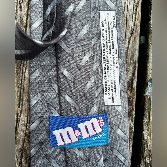 Vintage Ralph Marlin & Co. M & M’s Characters Firefighter Big Dalmatian Tie - Picture 3 of 3